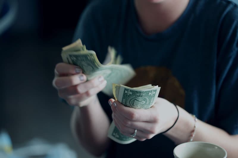 how does student loan refinance work